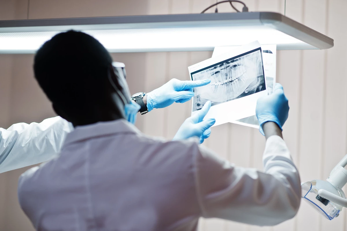 اشعه ایکس در رادیوگرافی پانورامیک دندان